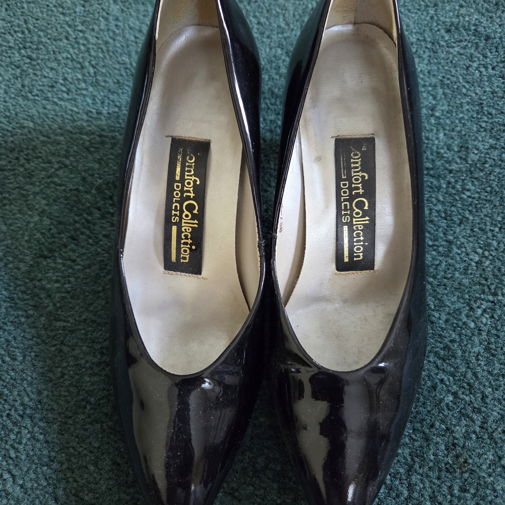 Comfort Collection Black Patent Leather Heels